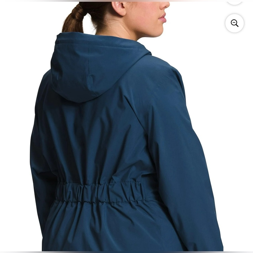 The North Face Women's Navy Blue Hooded Rain Jacket - Picture 4 of 10